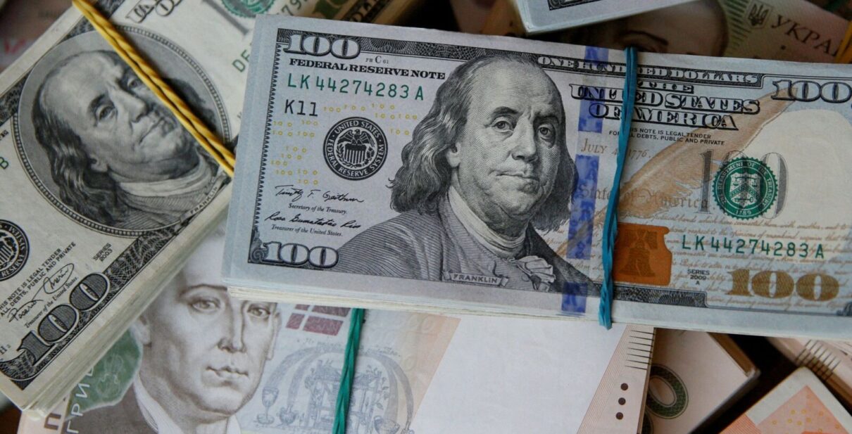 The stock market is getting a warning from bonds and the dollar. Tariff turmoil isn’t over.