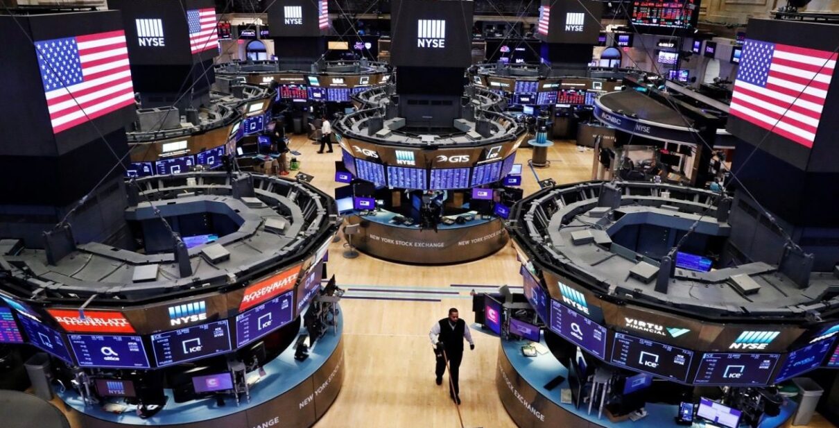 US Stock Market LIVE Updates: S&P 500 falls into the red as Trump moves closer toward firing Fed Chair Powell US Stock Market LIVE Updates: S&P 500 falls into the red as Trump moves closer toward firing Fed Chair Powell