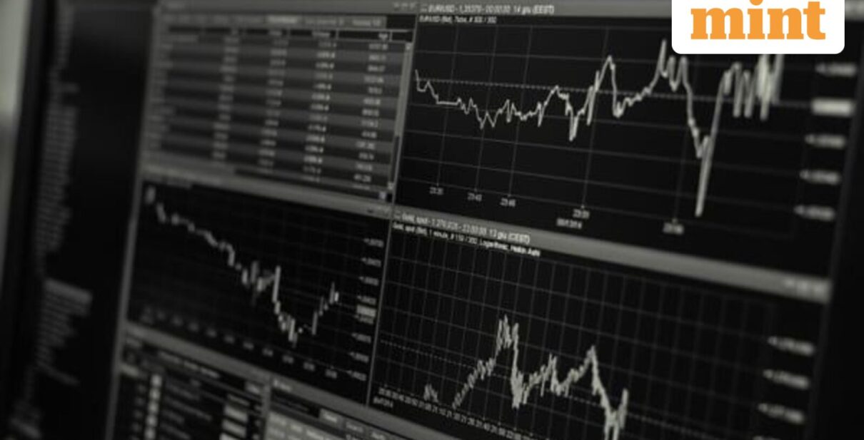 Cathie Wood’s ARK Fintech ETF Defies 2025 Slump, Gaining 30% on AI Bet