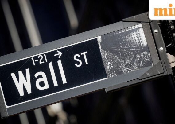 US stock market: US dollar dips on US-Iran war; what do Dow Jones futures signal?